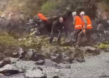 GOPE de Carabineros rescató a turista lesionado en sector Cabo Froward