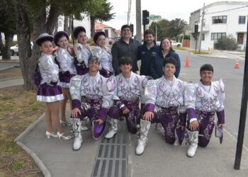 Injuv festejo su aniversario con “Vive Juventudes” en Plaza Sampaio, música urbana, K-pop, breakdance, jazz, canto, coreografías, muestras folclóricas y exhibiciones deportivas.