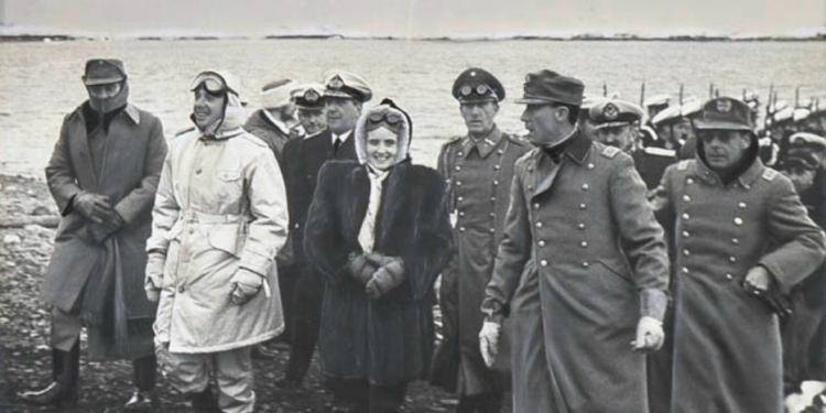 El 17 de febrero de 1948 el Presidente Gabriel González Videla marcó un hito de Chile en el Continente Blanco, era la primera visita de un jefe de estado.