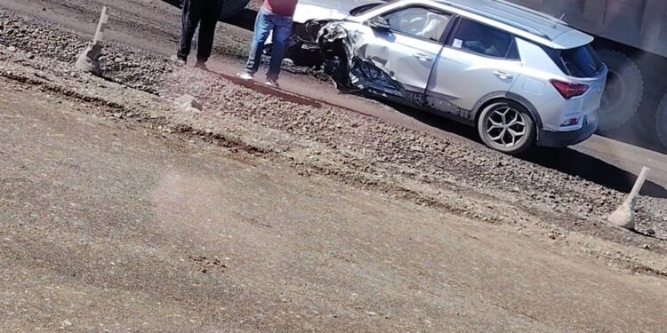 Colisión entre camioneta y vehículo menor en Ruta 9 Norte Kilometro 37 de Punta Arenas