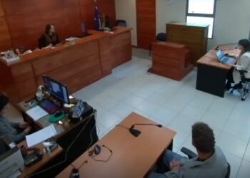 Juzgado de Garantía de Puerto Natales multa a turista por uso ilícito de fuego en Torres del Paine.