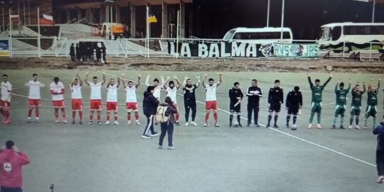 Fútbol Senior 35: Peñarol se consolida como favorito, tras derrotar al local San Felipe.