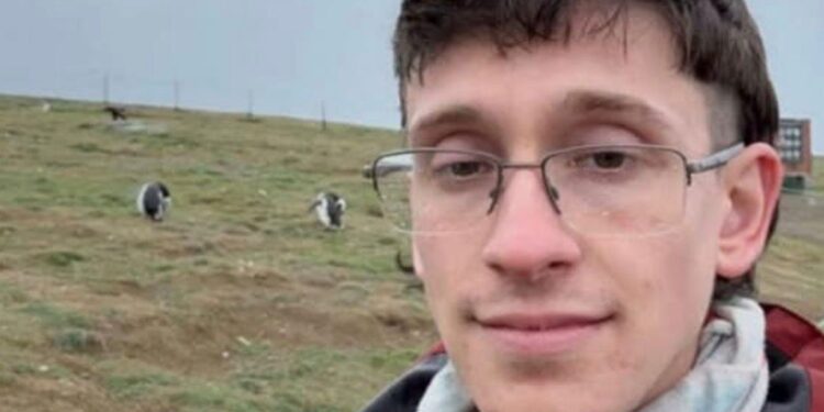 Guía turístico denuncia despido tras alertar drástica disminución de pingüinos en Isla Magdalena