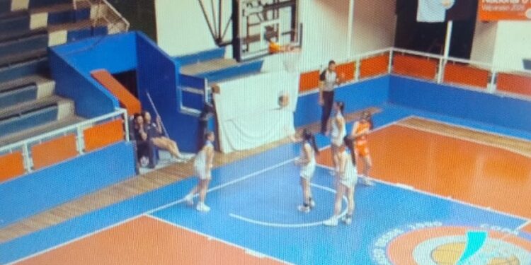 Básquetbol Sub-15 Damas: Punta Arenas arrolla y se cita con el local.