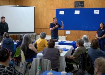 Comenzó el taller de verano para dirigentes adultos mayores