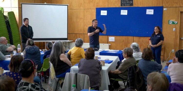 Comenzó el taller de verano para dirigentes adultos mayores