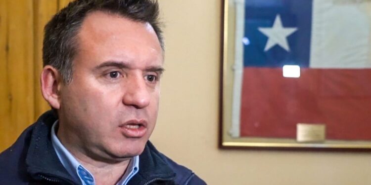 Alcalde Radonich advierte por hechos de violencia asociados al consumo de alcohol en el centro de Punta Arenas