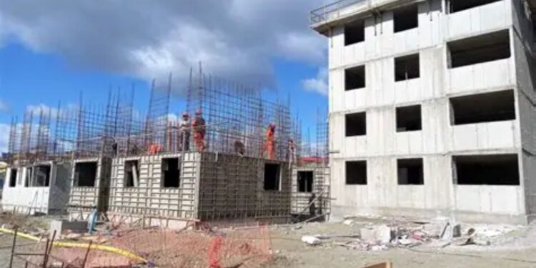 Indignación en Punta Arenas, constructoras piden subsidios mientras viviendas siguen fuera del alcance de las familias