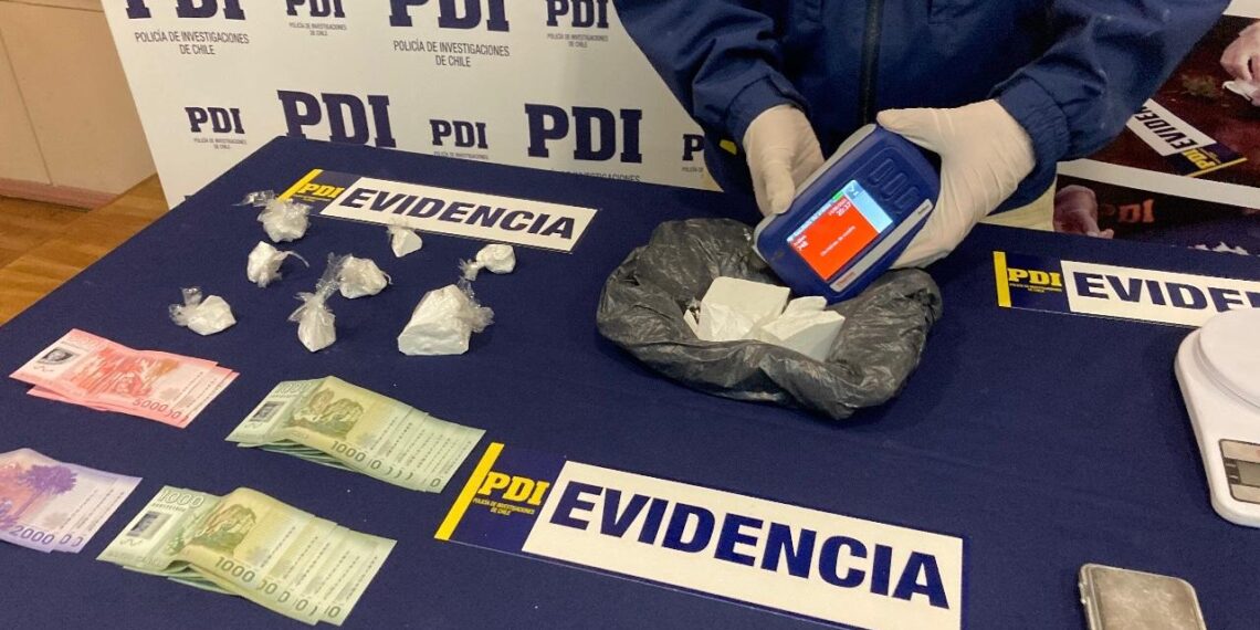 Expulsan del país a mujer colombiana condenada por tráfico de drogas en Punta Arenas