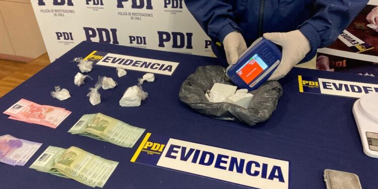 Expulsan del país a mujer colombiana condenada por tráfico de drogas en Punta Arenas