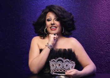 Asskha Sumathra, Humorista transformista que brilló en Viña 2026 esta noche en Dreams Punta Arenas