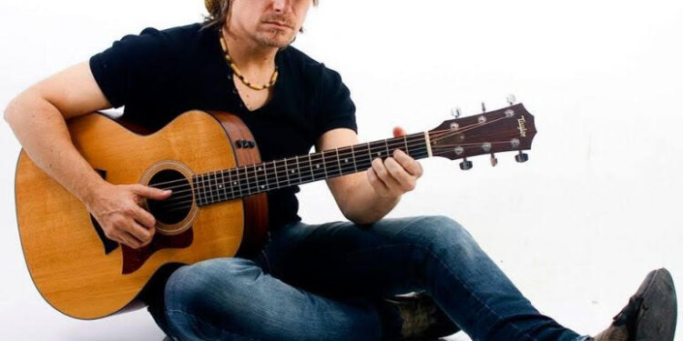 Gabriel Marián, ex vocalista Rata Blanca en Dreams hoy sábado.