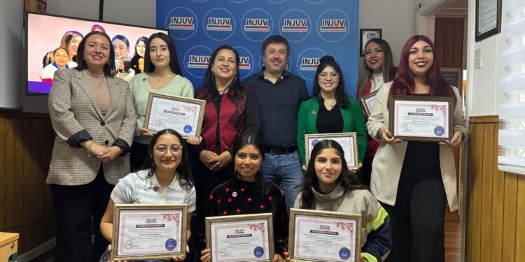INJUV Magallanes destaca a ocho jóvenes líderes regionales en el Día Internacional de la Mujer 2026