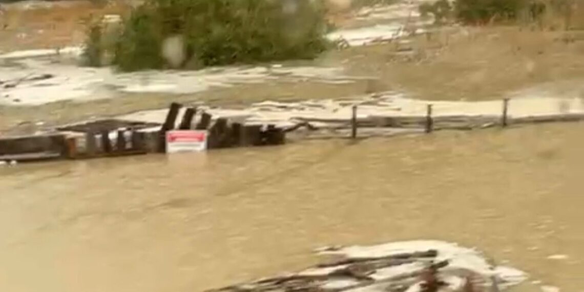 Intensas lluvias provocan desborde de río, anegamientos y suspensión de tránsito en ruta al sur de Punta Arenas