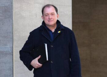 Gran parte de la toma se ubica en terrenos fiscales y autoridades esperan visita del ministro Poduje en abril