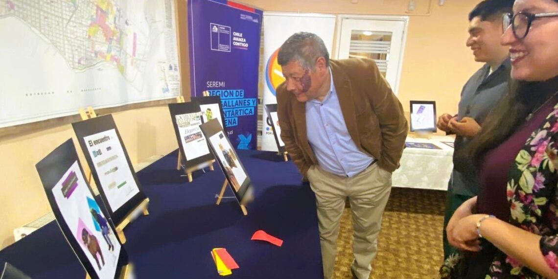 Jóvenes en proceso de reinserción social participan en taller de escritura creativa en Magallanes