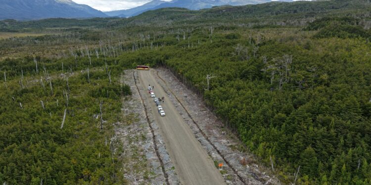 Alcaldesa de Río Verde impulsa avance de la Senda Río Pérez – Río Hollemberg y pide agilizar trámites pendientes