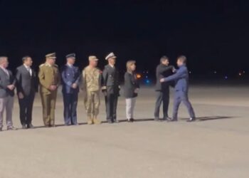 Presidente Gabriel Boric llega a Punta Arenas en su última gira oficial antes del cambio de mando