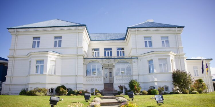 Corte rechaza recurso contra Google Chile por resultados de búsqueda y descarta vulneración de derechos