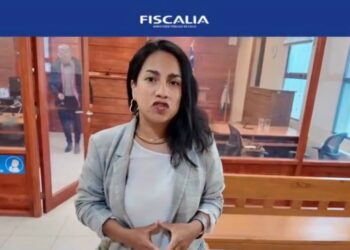 Extranjero detenido por fumar en Torres del Paine deberá pagar $6 millones y no podrá volver a Chile por tres años