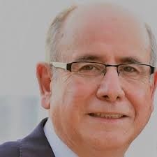 Concejal Germán Flores: «Las alzas de combustibles, lo pagarán las familias más pobres de nuestra comuna” y elevará los costos de operatividad del municipio.