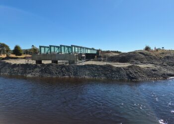 Obras del nuevo Puente Rubens en Puerto Natales alcanzan un 50% de avance