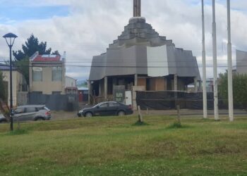 Voluntarias difunden la próxima apertura de nuevo templo en Punta Arenas.