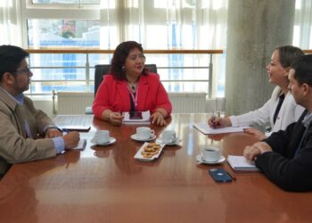 Seremi de Desarrollo Social refuerza coordinación de programas en Última Esperanza y Tierra del Fuego