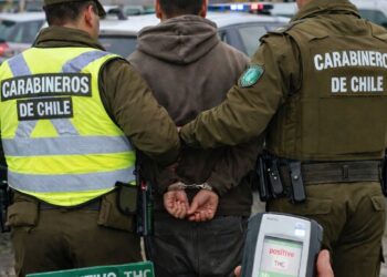 Conductor es detenido tras evadir control policial y dar positivo a droga en Punta Arenas