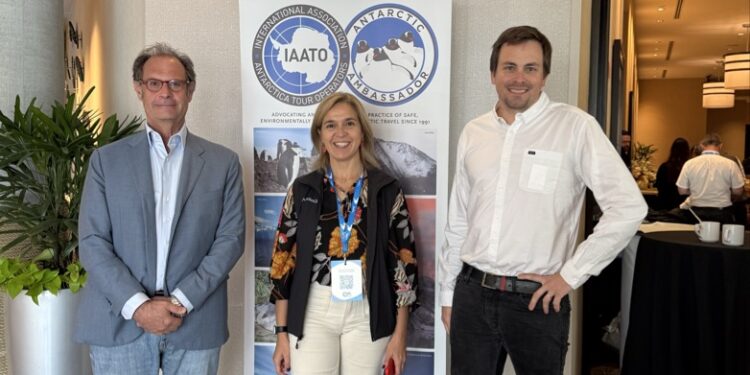 Liderazgo Magallánico en Maryland: Antarctica21 define el futuro del turismo sostenible en la reunión anual de IAATO.