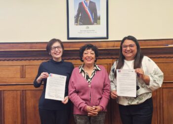 SernamEG y Prodemu renuevan convenio para fortalecer apoyo a mujeres en Magallanes