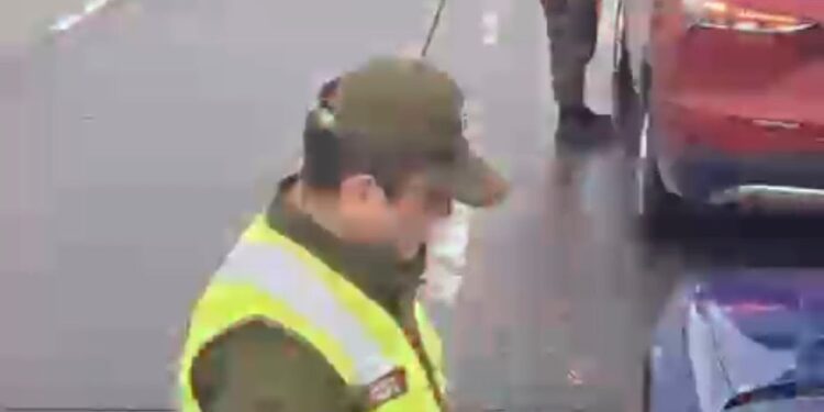 Carabineros refuerza controles de tránsito en Punta Arenas por fin de semana largo