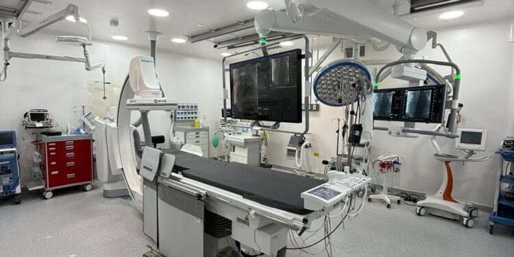 Clínica RedSalud Magallanes inaugura unidad de hemodinamia y refuerza atención de alta complejidad en la región