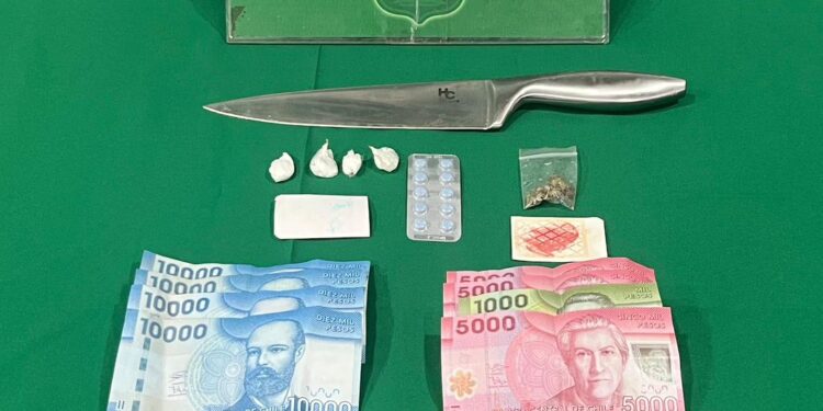 Detienen a dos personas por venta de drogas en modalidad delivery en Magallanes
