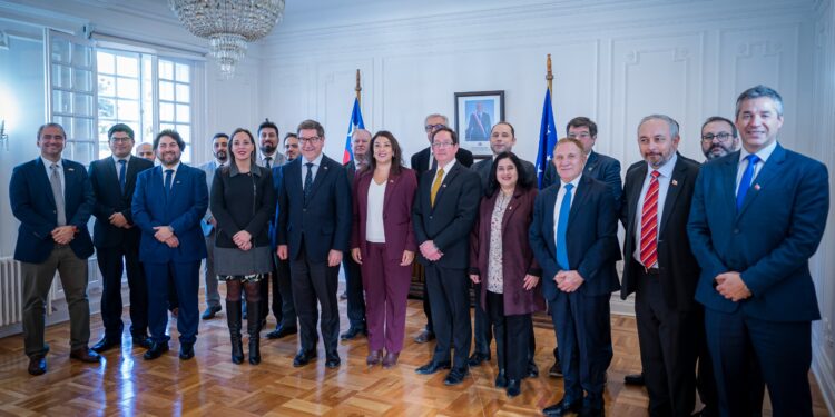 Biministro Daniel Mas refuerza agenda económica en Magallanes con foco en inversión y empleo
