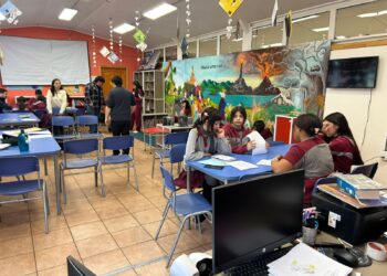Escuela Capitán Juan Ladrillero de Natales abre las puertas a los debates competitivos.