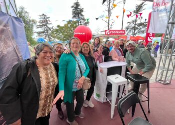 Más de 12 mil personas asistieron al Carnaval Mayor de Sernatur con destacada participación de Magallanes