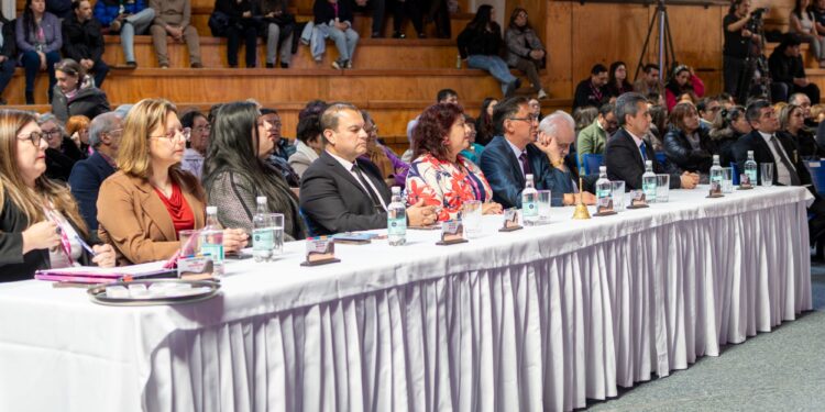 Municipalidad de Natales destaca avances en infraestructura, orden financiero y desarrollo social en Cuenta Pública 2025