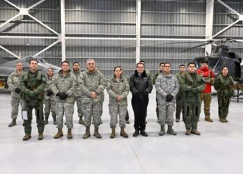 Ministro de Defensa encabezó Consejo Aéreo en Punta Arenas y destacó rol estratégico de la FACH en Magallanes y la Antártica