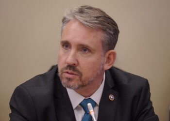 Diputado Riquelme exige acciones tras informe de Contraloría y acusa reiterados incumplimientos en el Gobierno Regional de Magallanes