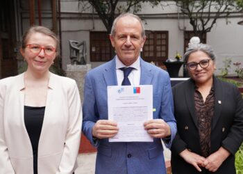 Inach y nodo antártico impulsan estrategia para expandir la temática antártica en la educación superior.