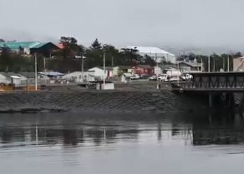 Fatal accidente en muelle de pescadores de Puerto Williams deja una víctima fatal