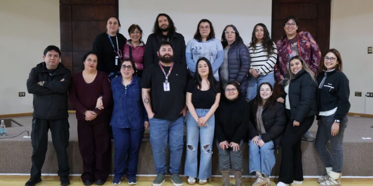 Hospital de Puerto Natales fortalece atención en salud mental infantil con capacitación especializada a funcionarios