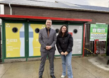 Compromiso ambiental en Natales: Comunidad de Población Kajeco impulsa la recuperación de residuos PET y latas.