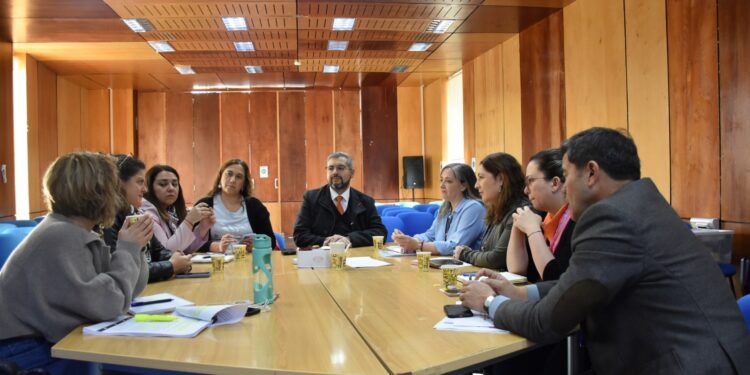 Salud conforma mesa regional para fortalecer coordinación y reducir brechas en atención oncológica