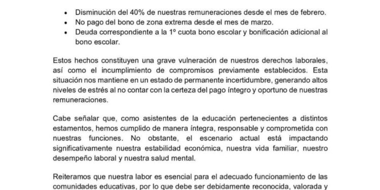Asistentes de la educación inician paralización en escuela de Punta Arenas por rebaja salarial y deudas impagas