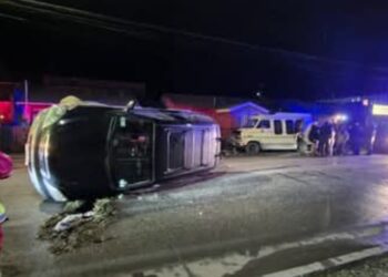 Vehículo volcó en sector Simón Bolívar de Punta Arenas y fue hallado sin ocupantes