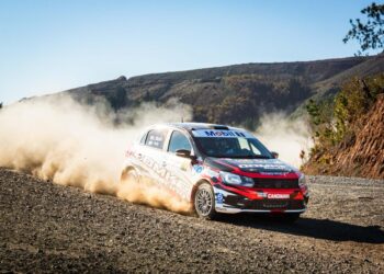 El clan Masle vive una jornada de contrastes en el rally mobil: Jacob se queda con la categoría GT2i en una sólida actuación.