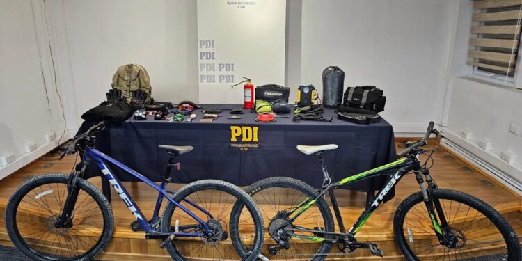 Detienen a hombre por hurto y receptación en Puerto Natales, recuperan bicicletas robadas y otras especies de dudosa procedencia