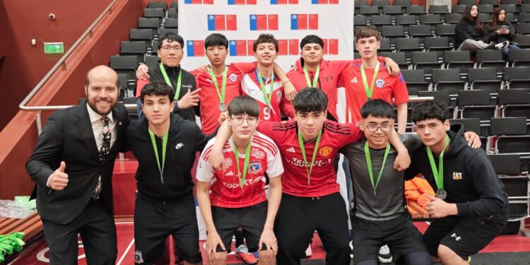 Encuentro de futsal reunió a estudiantes de Porvenir en torneo formativo del IND Magallanes